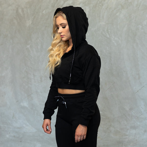 EVA7365 On-Duty Crop Hoodie [Black]