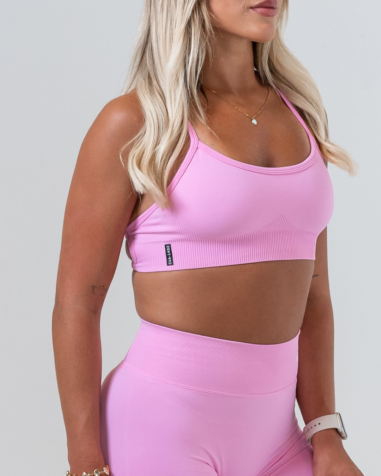 Aura Seamless Sports Bra [Powder Pink]