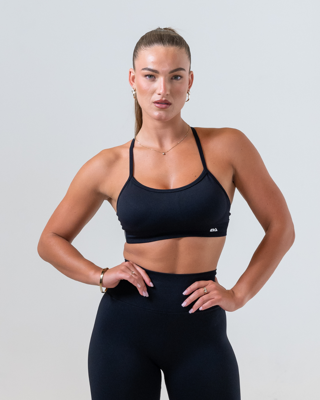 Aura Seamless Sports Bra [Black]