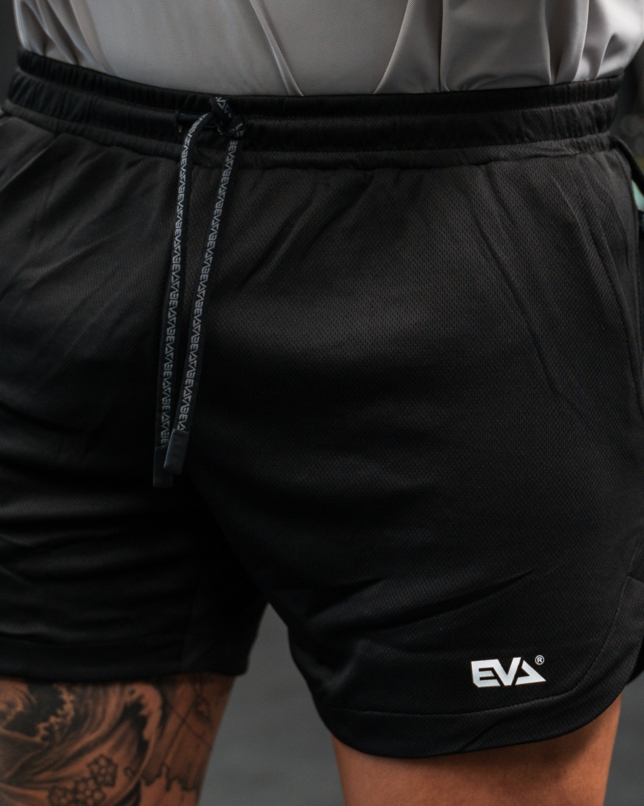 Mesh Trainer Shorts [Black]