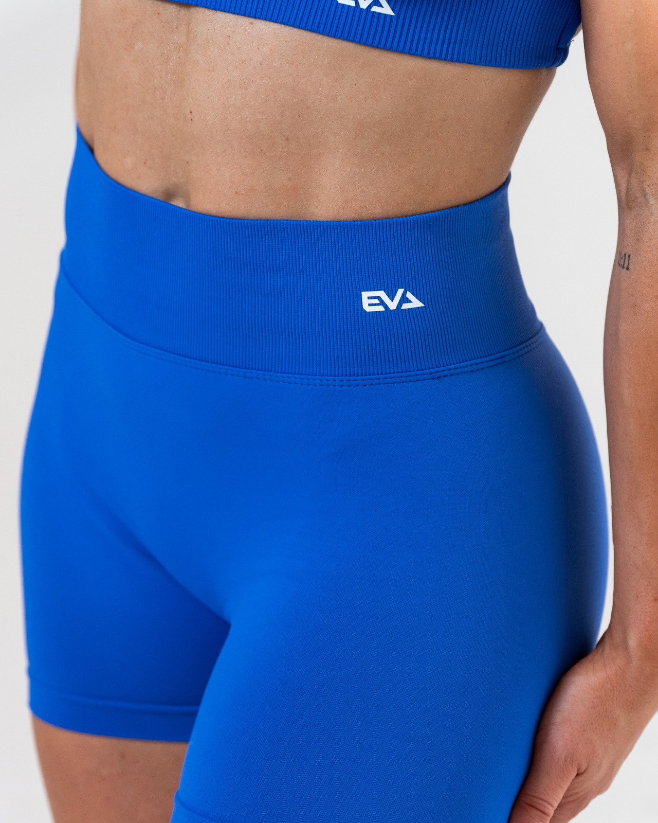 Aura Seamless Shorts [Electric Blue]