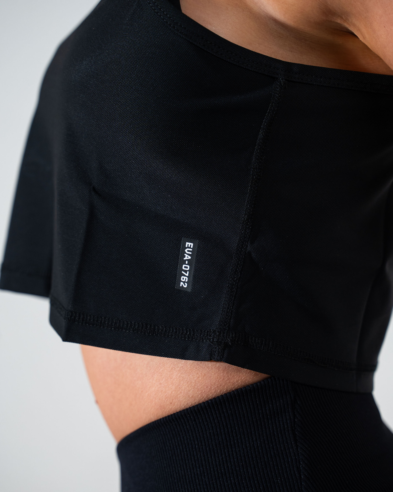 CROP TANK - ATHLETIC DIVISION [BLACK]