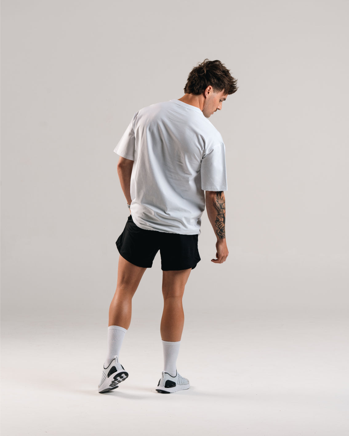 EVA8591 COLLEGE LONGLINE+ OVERSIZE TEE [WHITE]