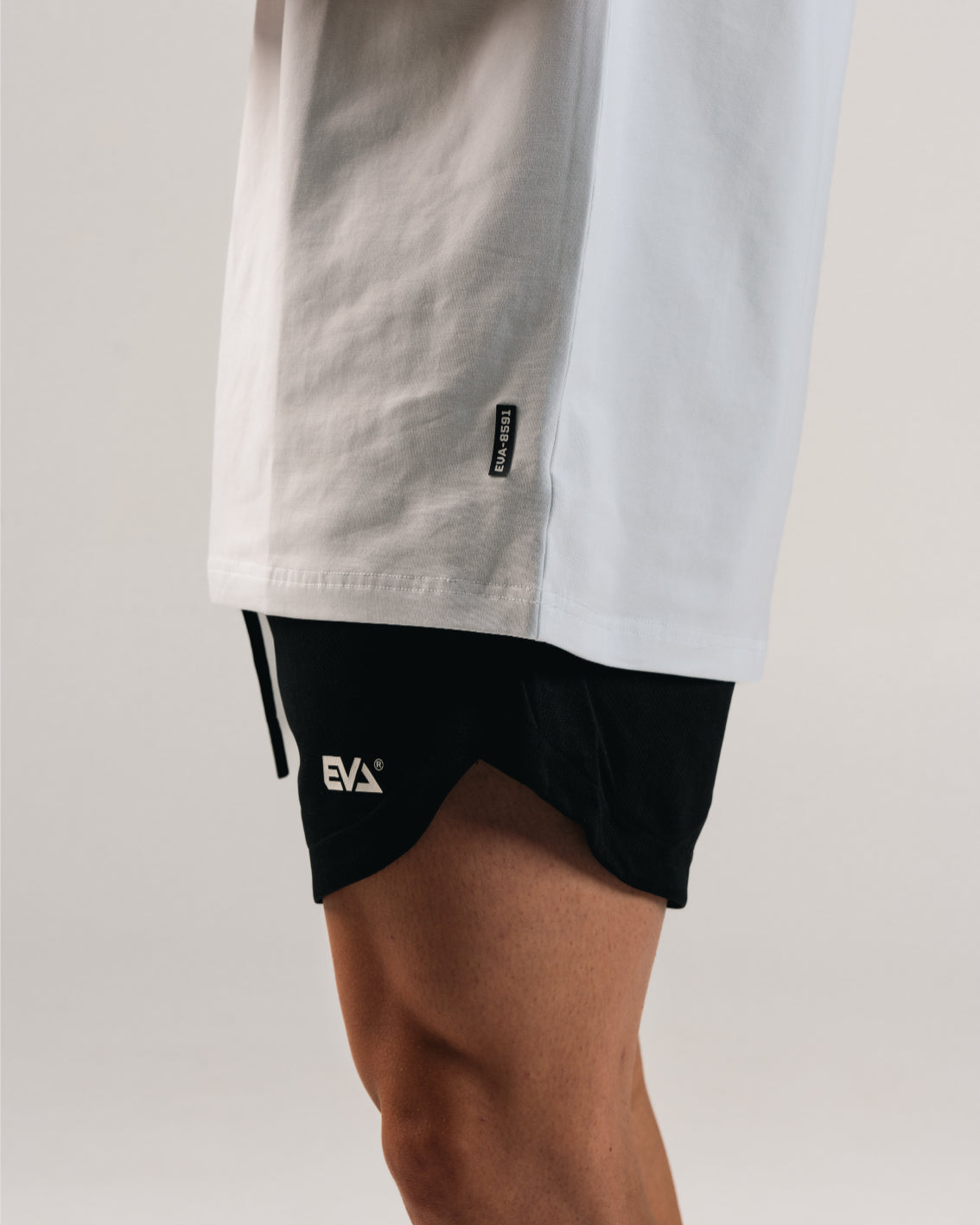 EVA8591 COLLEGE LONGLINE+ OVERSIZE TEE [WHITE]