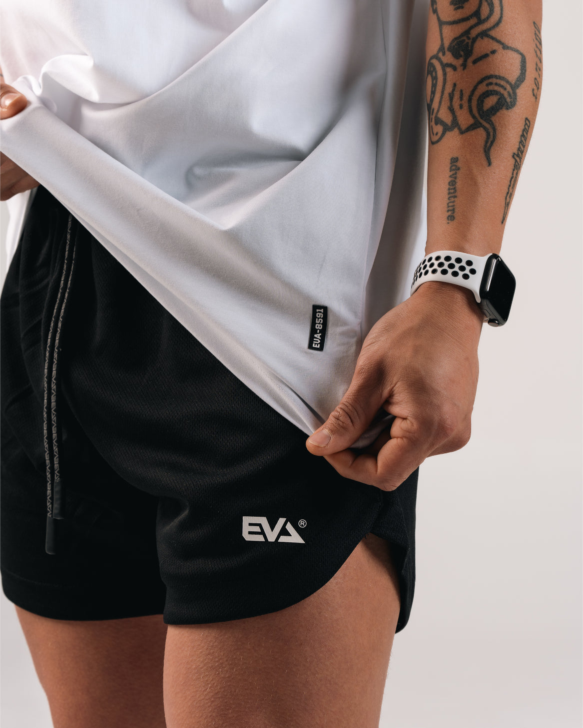 EVA8591 KNOCKOUT LONGLINE+ TEE [WHITE]