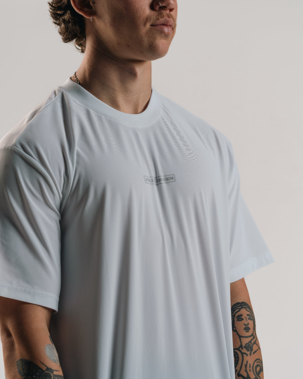 EVA7914 ATHLETIC DIVISION OVERSIZE TEE [WHITE]