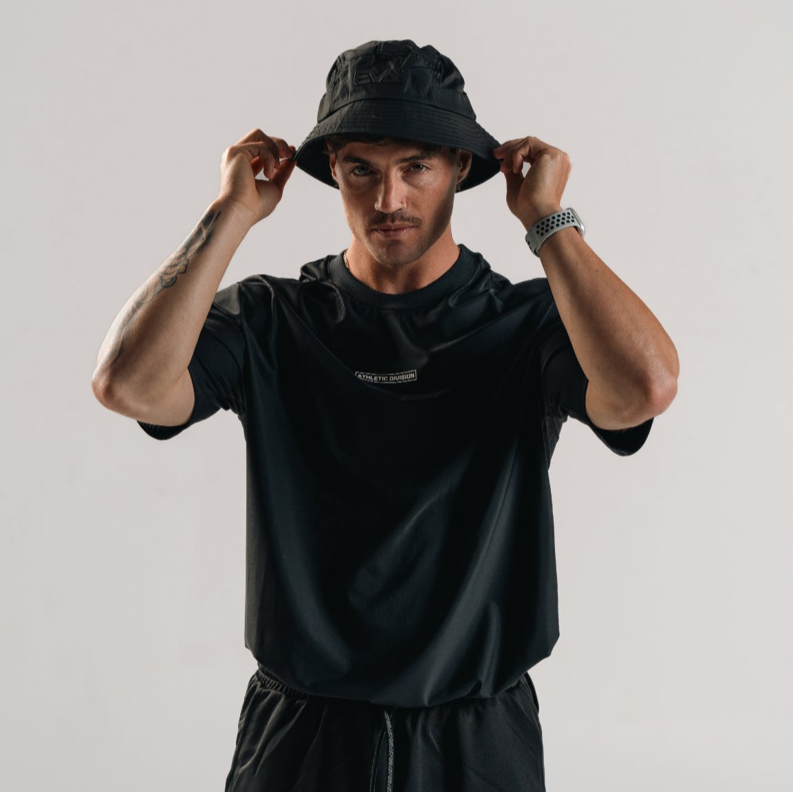 🎁 EVA BUCKET HAT [BLACK/BLACK] (100% off)