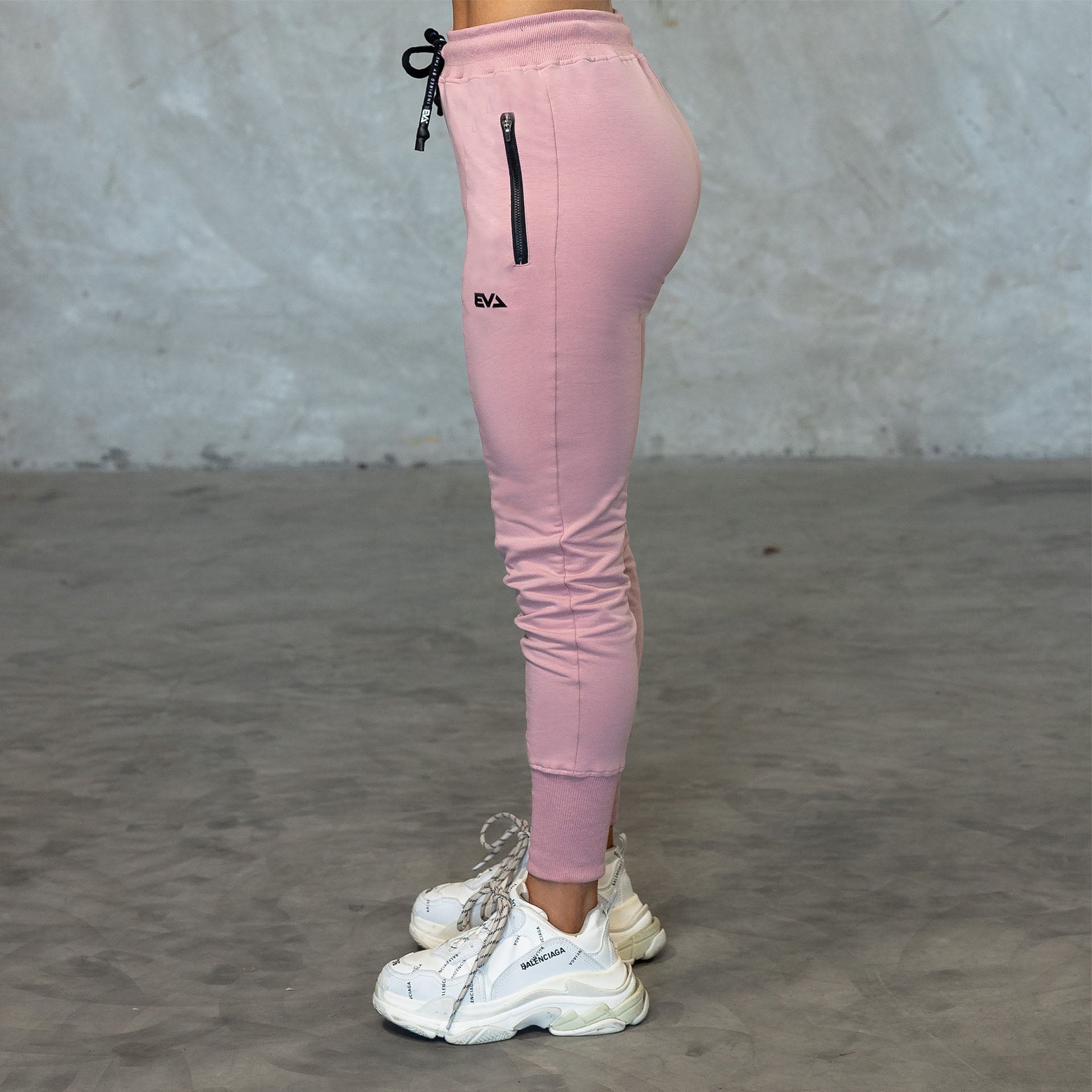 EVA8218 On-Duty Joggers [Powder Pink]