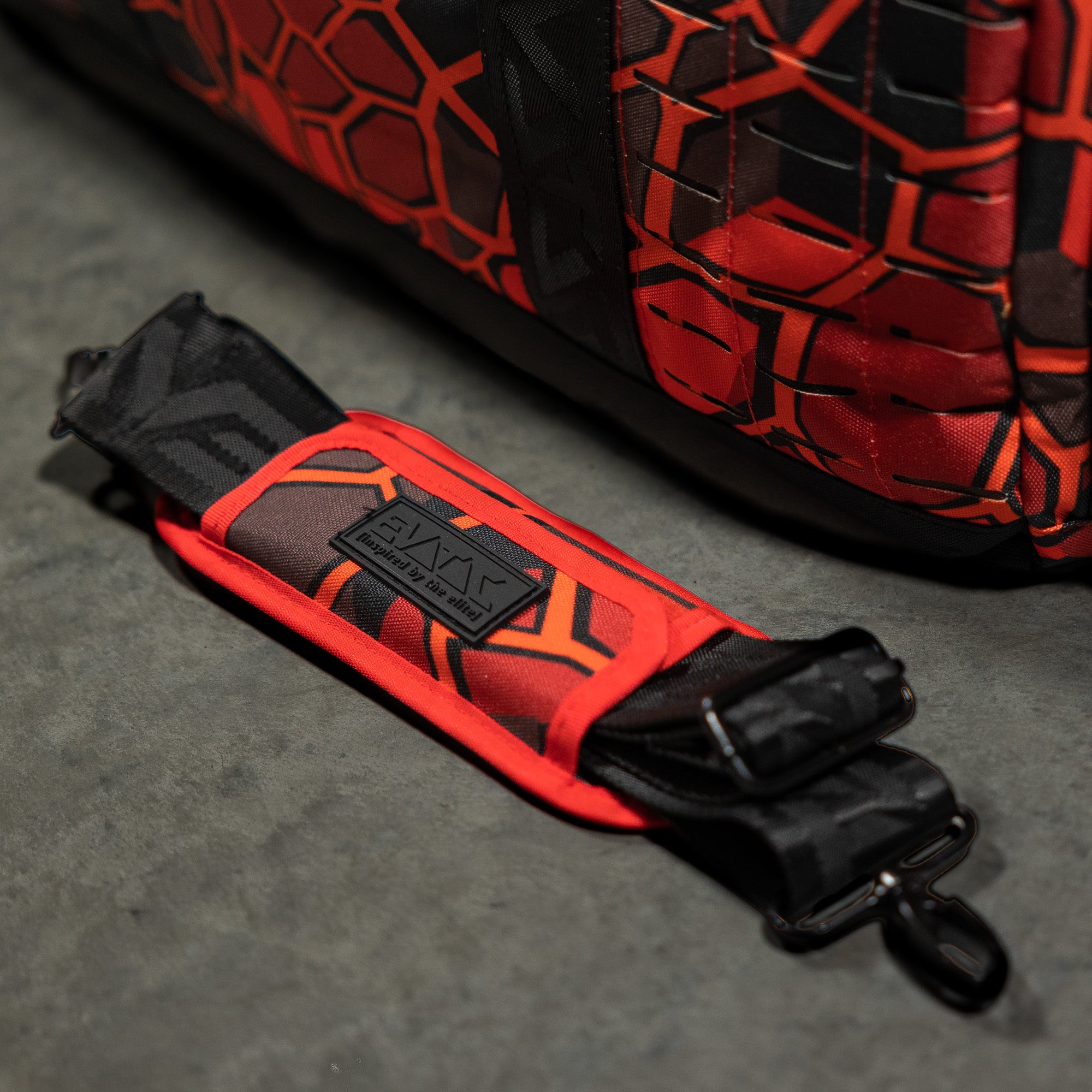 Elite Duffel [venom red] - LIMITED EDITION