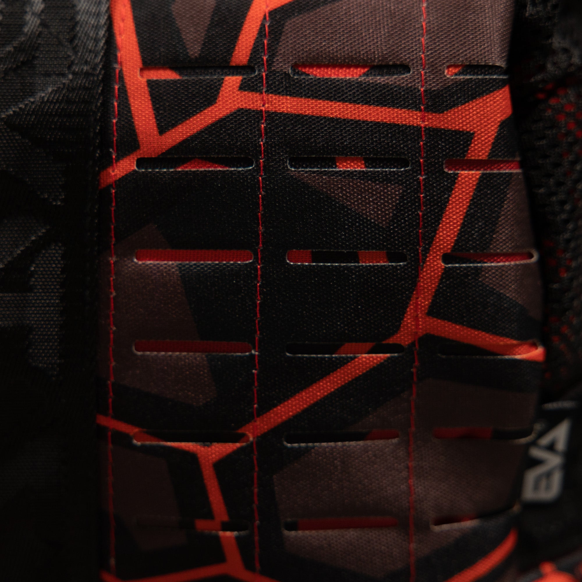 Elite Duffel [venom red] - LIMITED EDITION