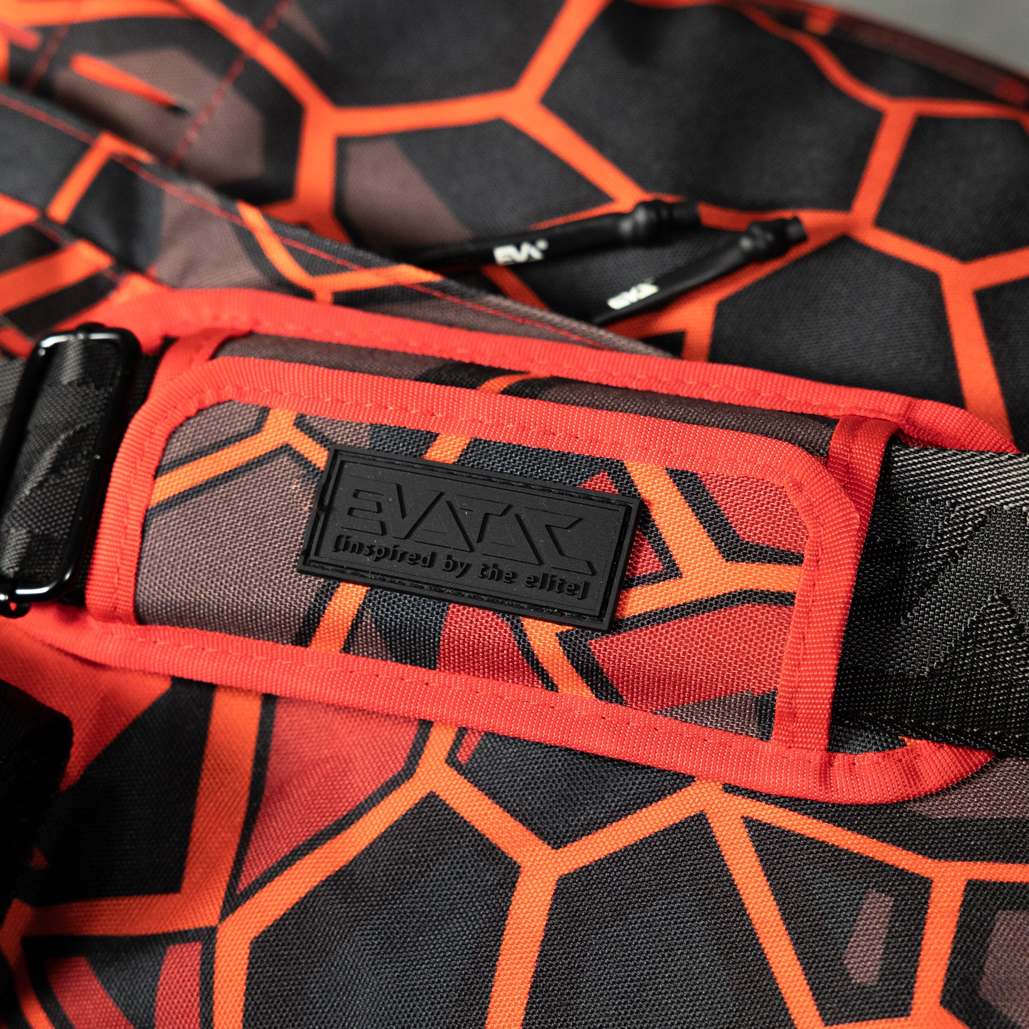 Elite Duffel [venom red] - LIMITED EDITION