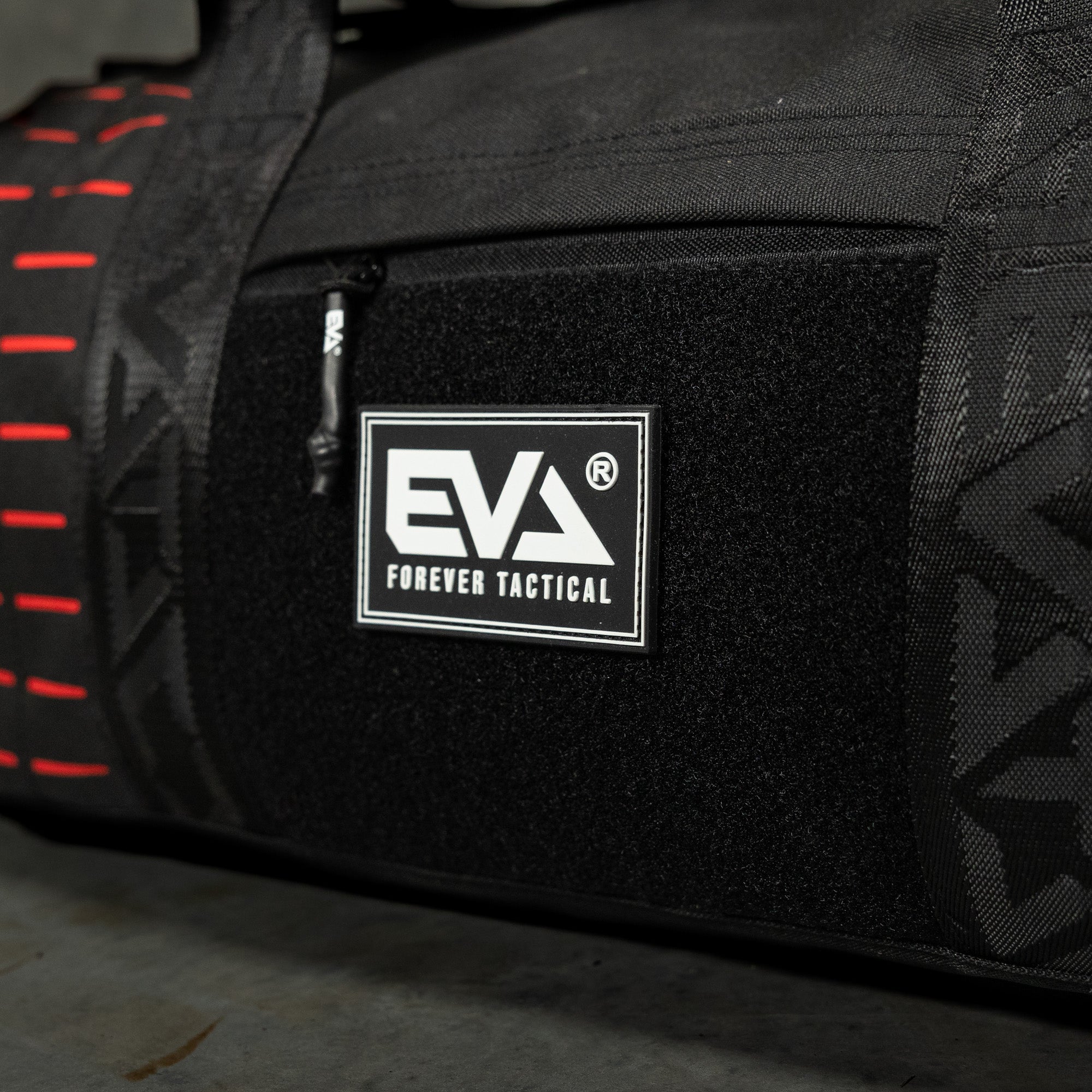 Elite Duffel [black/red]