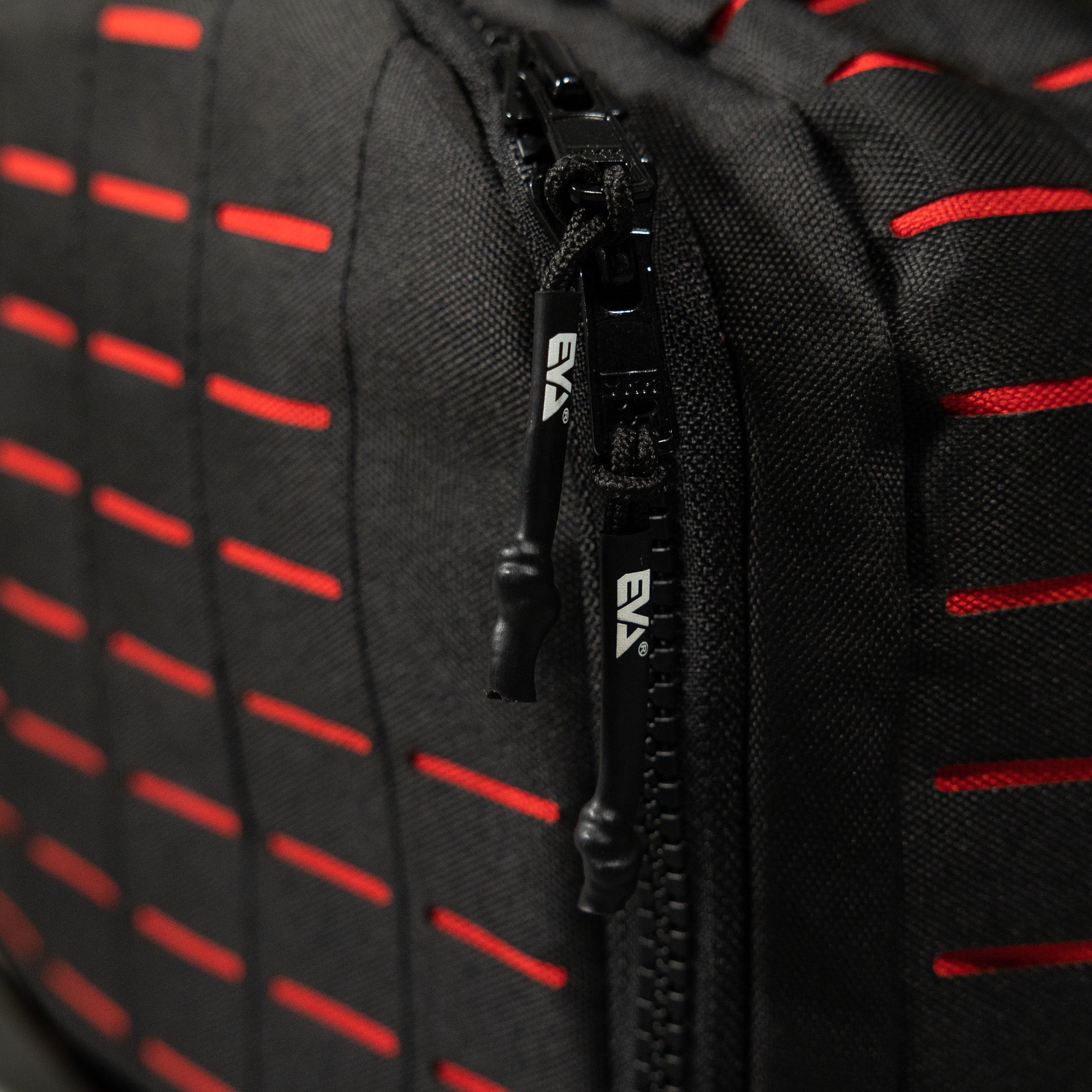 Elite Duffel [black/red]