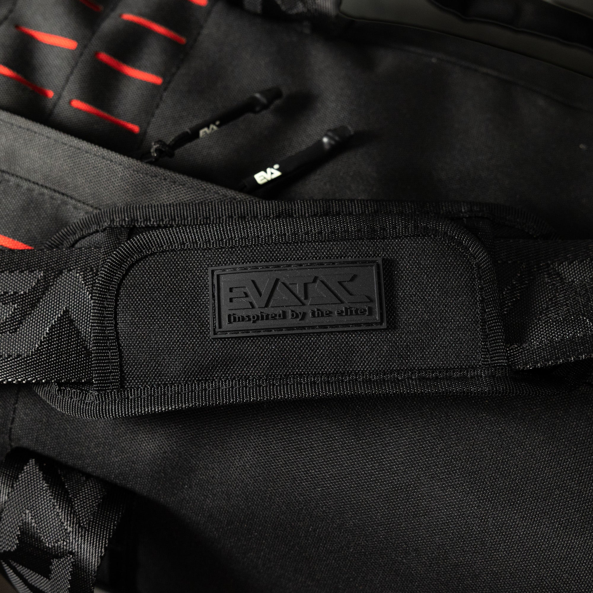 Elite Duffel [black/red]