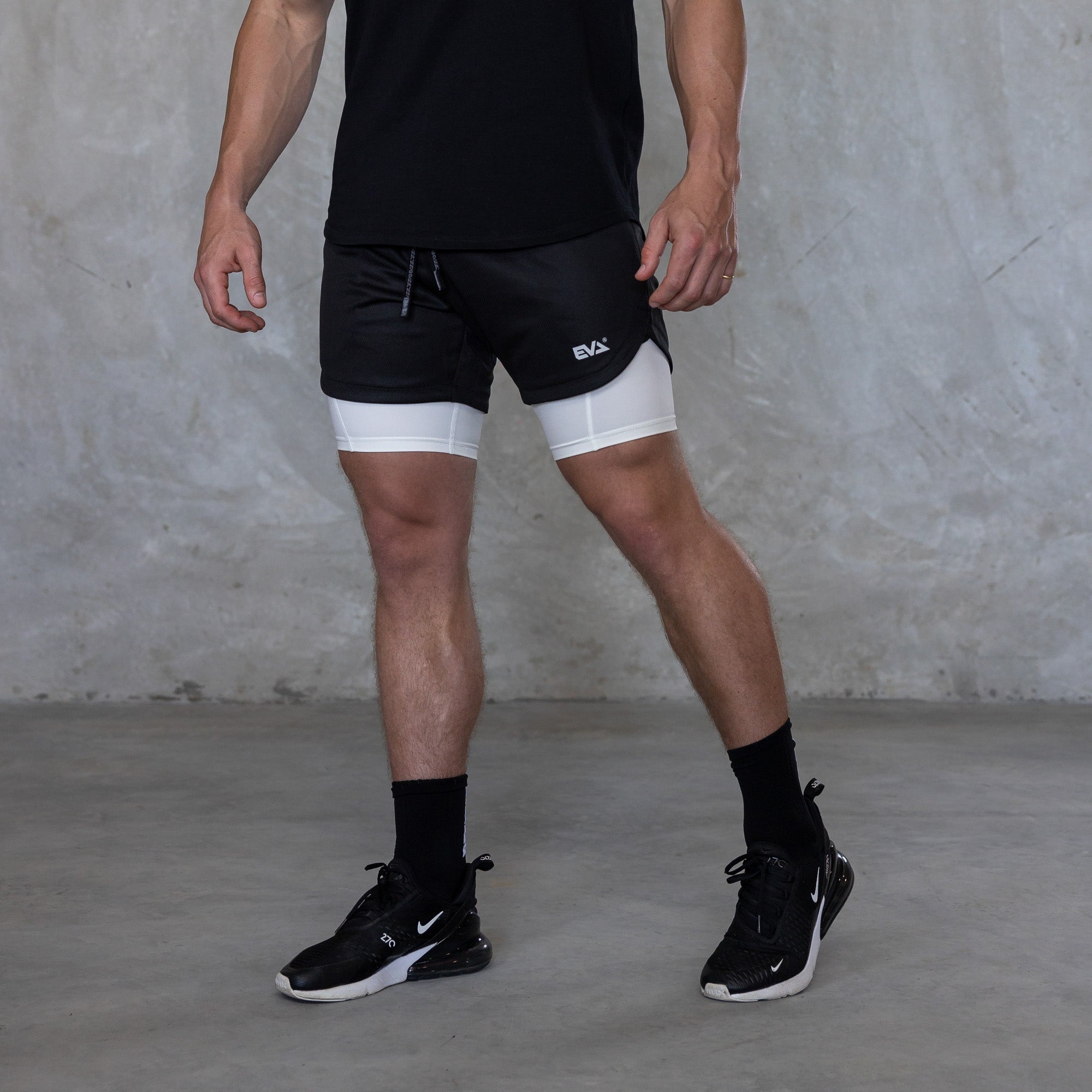 TRAINER LINER SHORTS [BLACK/WHITE]