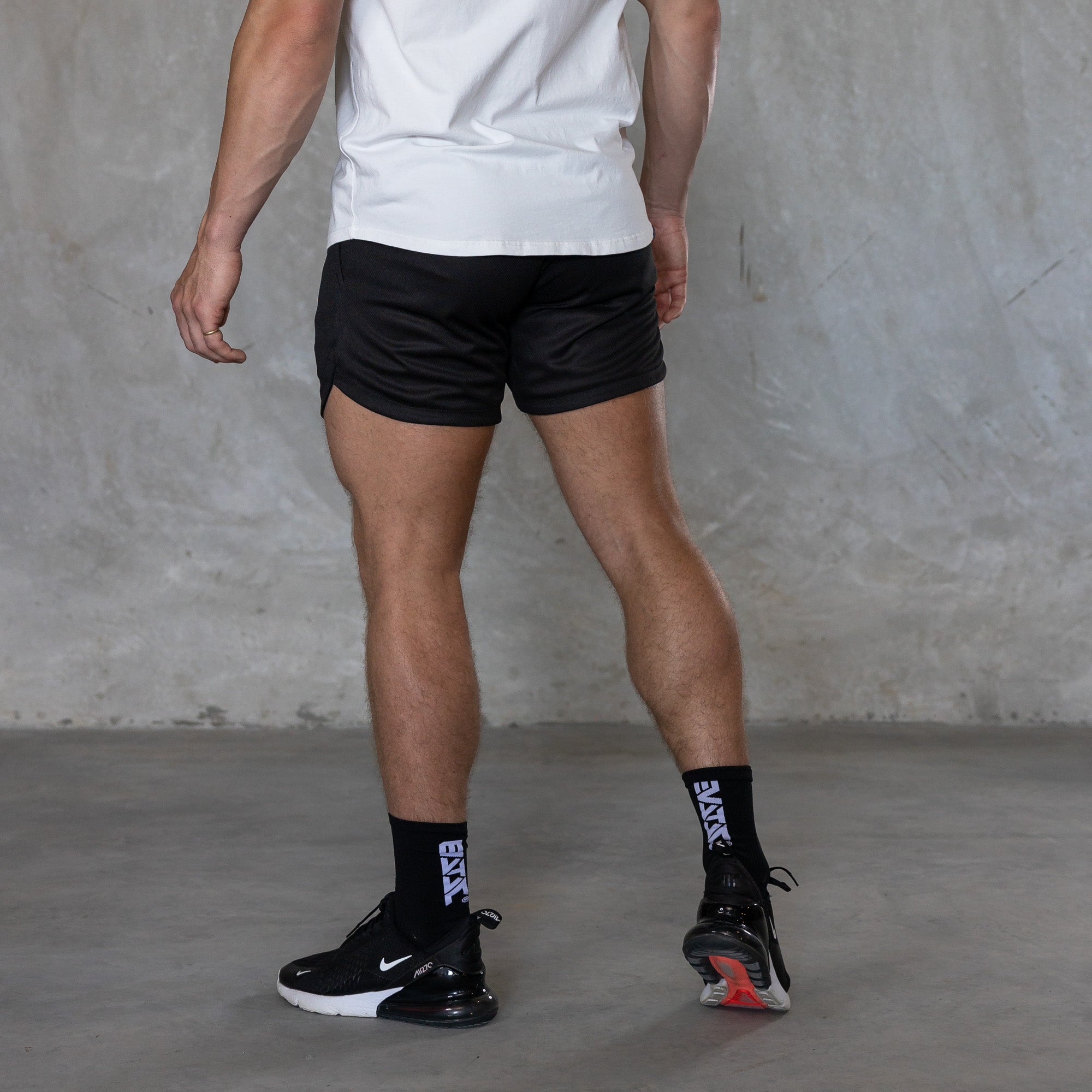 MESH TRAINER SHORTS [BLACK]