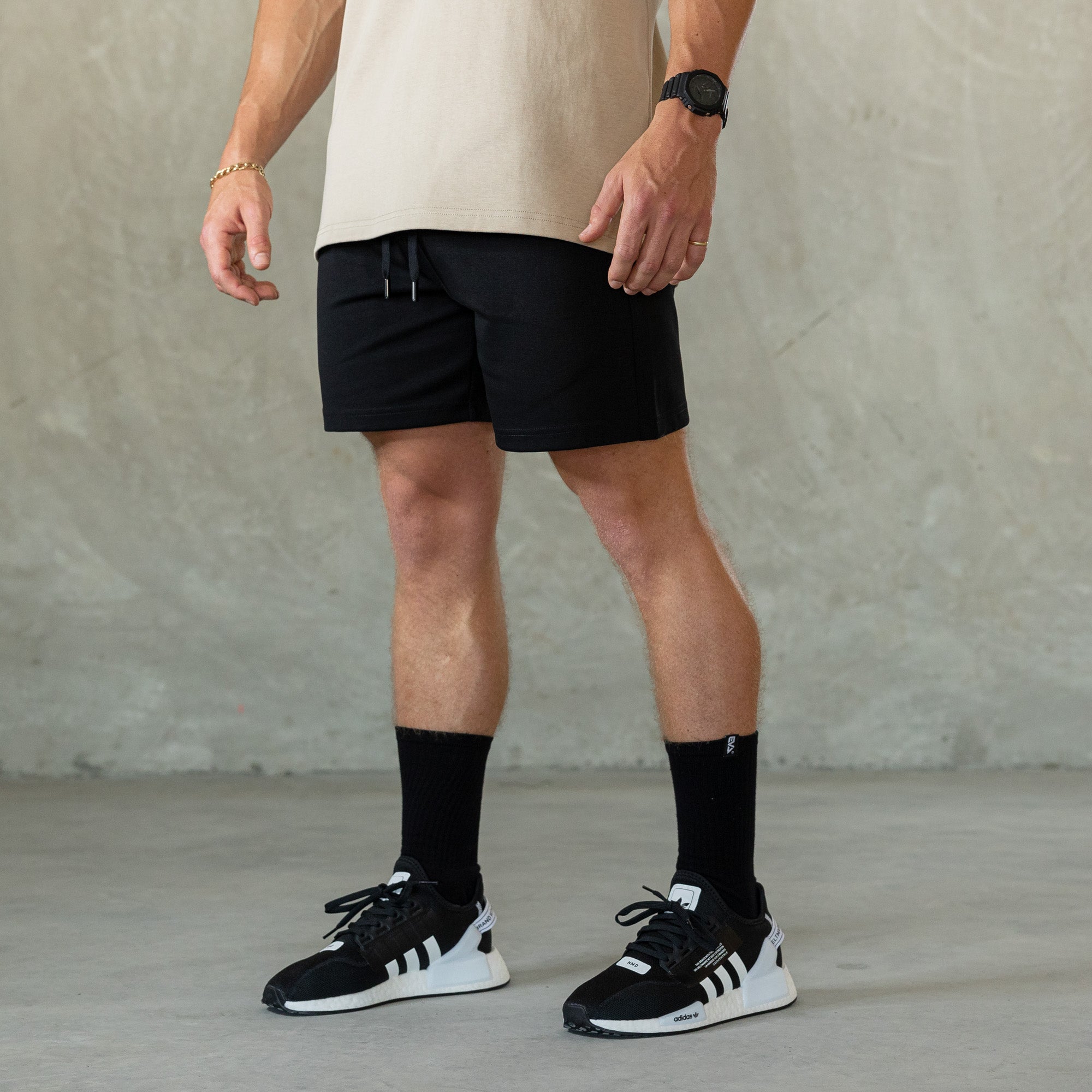 Embossed Shorts [Black]